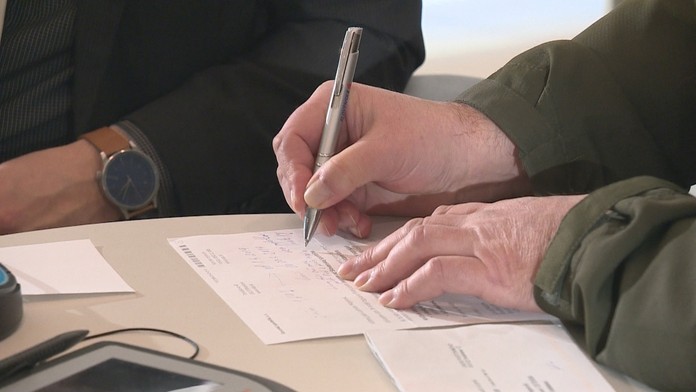 Brendan Lemieux z NY Rangers proti Vegasu.