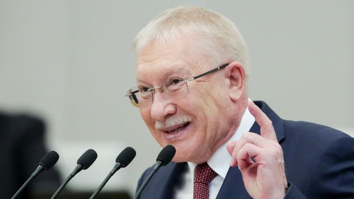 Ruský poslanec navrhol uniesť ministra obrany niektorej z krajín NATO. Jeho nápad vyvolal v štúdiu pobavené úsmevy