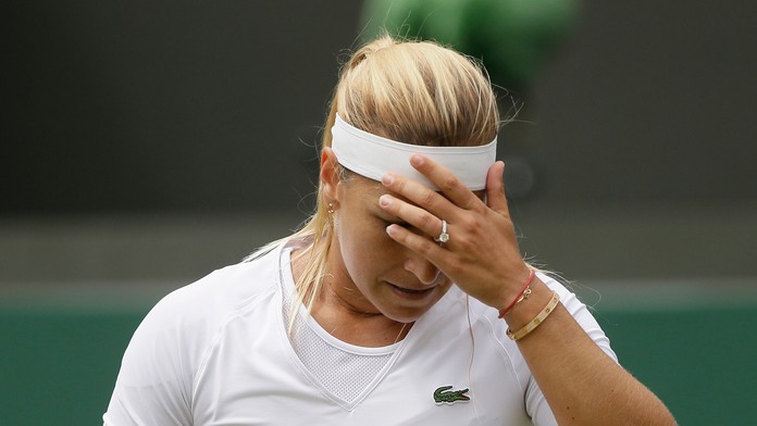 Slovenská tenistka Dominika Cibulková počas štvrťfinále Wimbledonu 2018 proti Jelene Ostapenkovej.