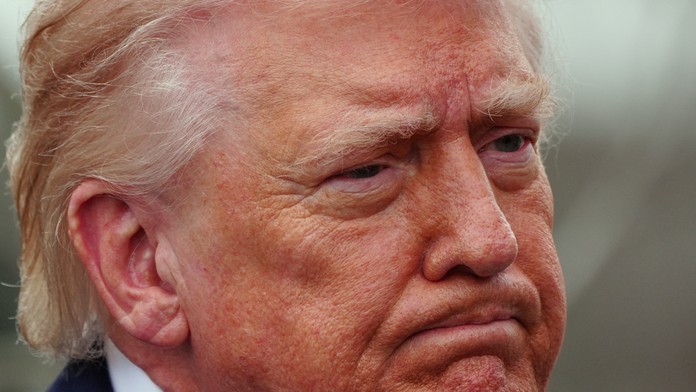 Trumpove hrozby vyhnali neistotu na trhoch ešte vyššie. Ak od ultimáta neustúpi, ceny pôjdu nahor