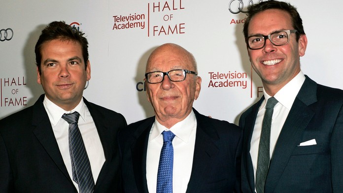 Mediálny magnát Rupert Murdoch odchádza z televízie Fox a z News Corp