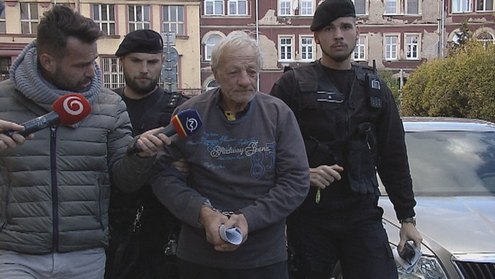 Na psa zaútočil diviak.