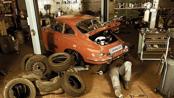 Nájdete na tomto obrázku ženu?