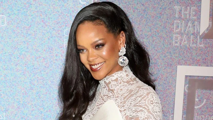 Rihanna na štvrtom ročníku charitatívnej akcie Diamond Ball