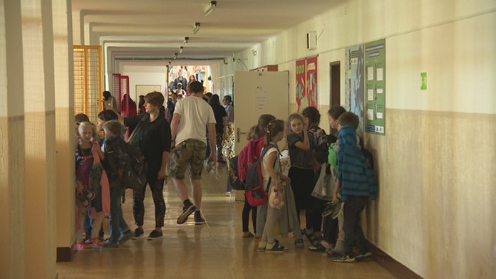 Rozdvodná skriňa, do ktorej udrel blesk.