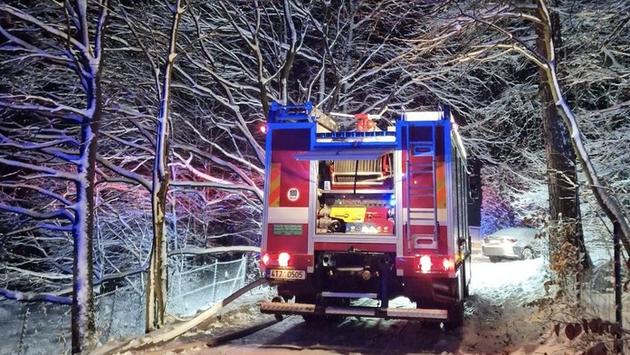 Nočný požiar v Českom Těsíne.