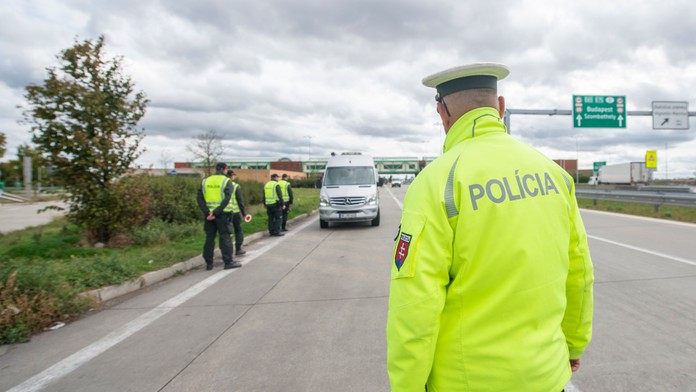 Stačilo, hlásia policajti: Čakajú nás veľké kontroly na cestách, posvietia si najmä na alkohol