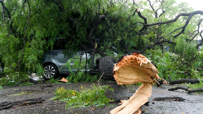 Vyčíňanie počasia v Južnej Amerike. Silná búrka si vyžiadala 14 obetí