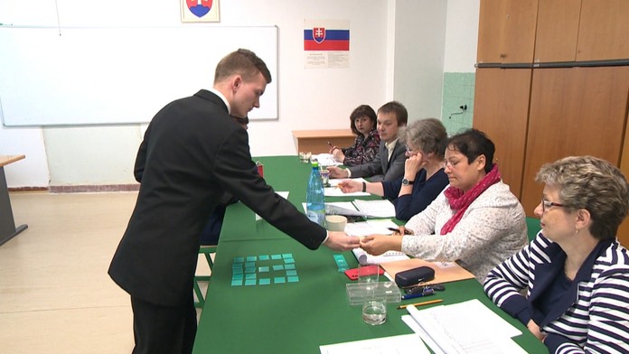 Hráči Šachtaru sa radujú po góle do siete Realu Madrid.jpg