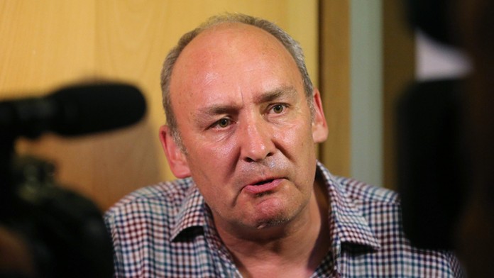 Chris Booth - otec odsúdeného anglického fanúšika Alexa Bootha.