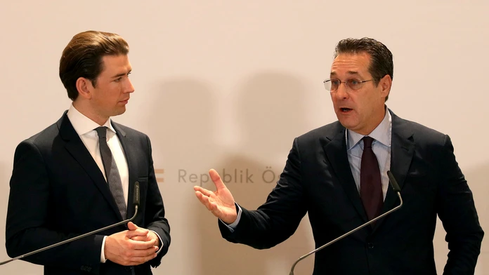 Slovenský a britský fanúšik pred zápasom na MS 2019.
