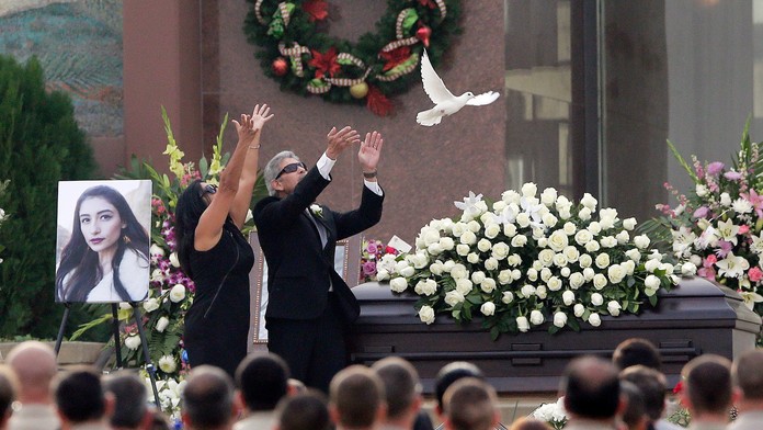 Pohreb Yvette Velasco, ktorá zomrela pri útoku v San Bernardine.