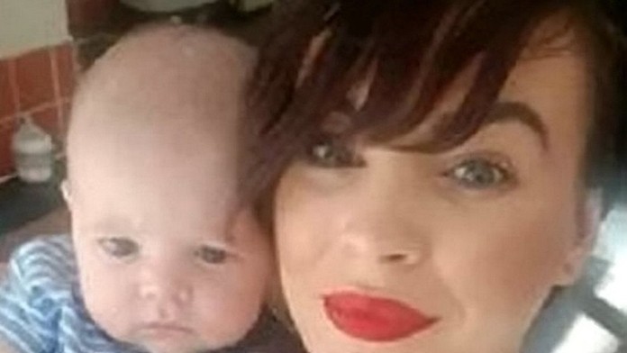 Nikita Kilvingtonová so synom Carterom 