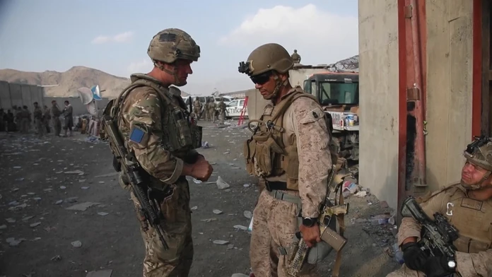 Zahraničné vojská musia do konca augusta opustiť Afganistan. Taliban inak vyvodí následky