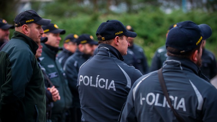 Polícia SR.