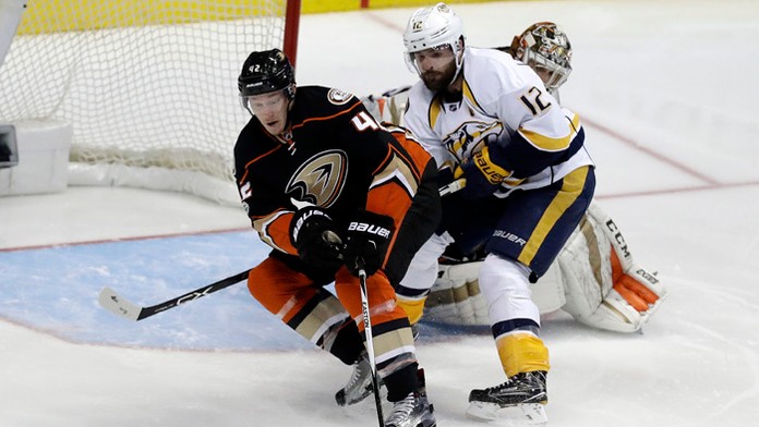 Anaheim otočil zápas s Nashvillom.