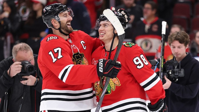 Fantastický Bedard kraľuje tabuľke produktivity v NHL. Pittsburgh sa v poslednom dejstve nechal obrať o body