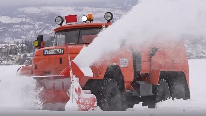 Stará ruská fréza je miláčikom depa.