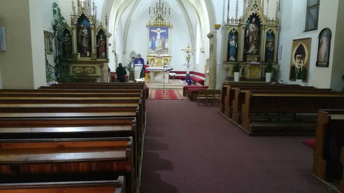 Fontána di Trevi v Ríme.