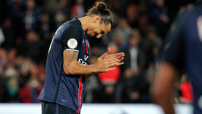 Zlatan Ibahimovič (PSG) sa teší po strelení gólu do siete Guingamp.