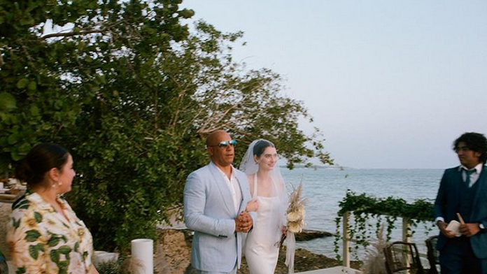 Meadow Walker sa vydala