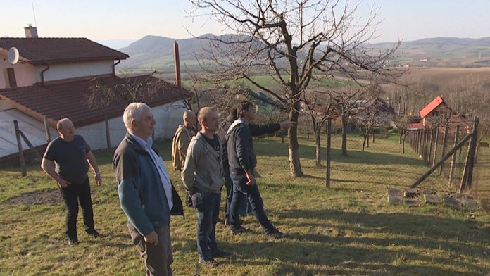 Nespokojní obyvatelia Vyšnej Šebastovej pri Prešove.