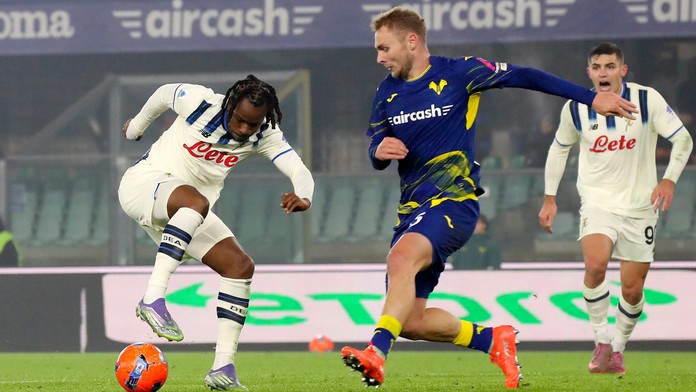 Verona vyhrala bez Suslova prvýkrát v sezóne. Inter po demontáži Coma vyskočil na pozíciu lídra