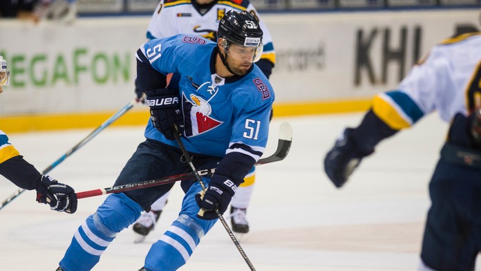 Ivan Švarný v zápase KHL medzi HC Slovan Bratislava - HK Soči.