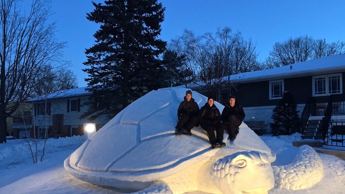 giant-snow-sculptures-bartz-brothers-1.jpg