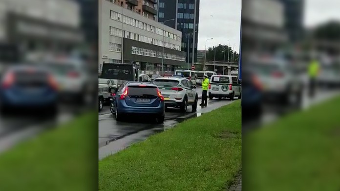 Protestujúci zablokovali Panónsku cestu.