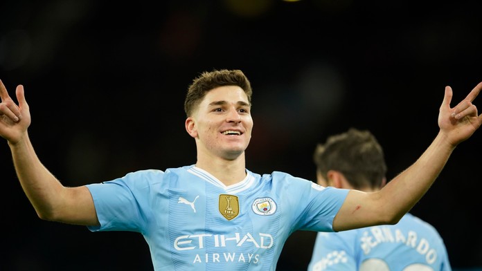 Aston Villa sa po výhre dotiahla na lídra tabuľky. Manchester City o skóre pred Arsenalom