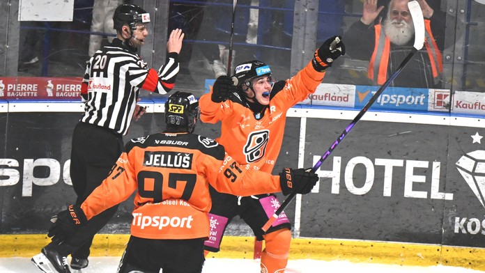 Košice si vybojovali postup. V rozhodujúcom zápase držali Banskú Bystricu dlho na dištanc