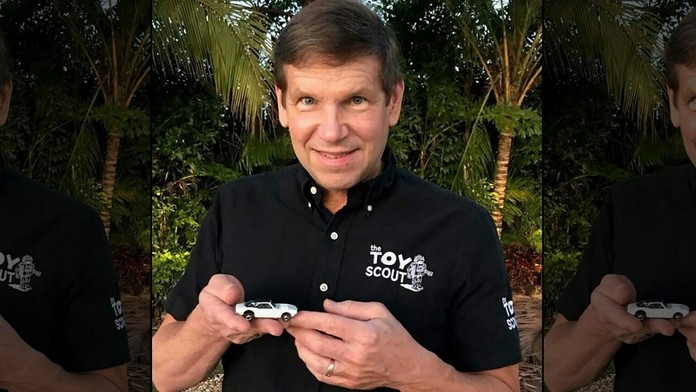 Zľava Luke Kunin, Brad Hunt a Jason Zucker z Minnesoty oslavujú gól proti Vancouveru.