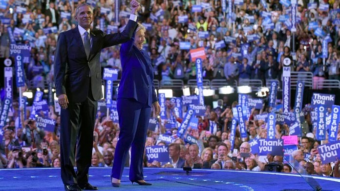 Obama podporil Clinotonovú.