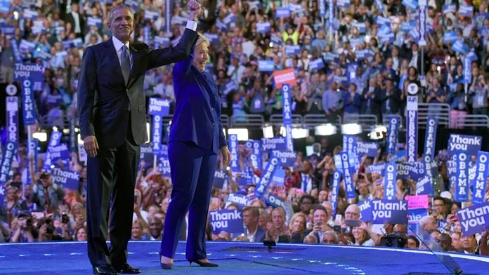 Obama podporil Clinotonovú.