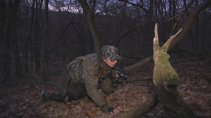 Levičanka našla po ťažkom úraze svoje miesto pokoja. V lesoch fotí divú zver