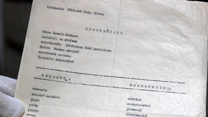 Detail vysvedčenia pre Leonida Iľjiča Brežneva.