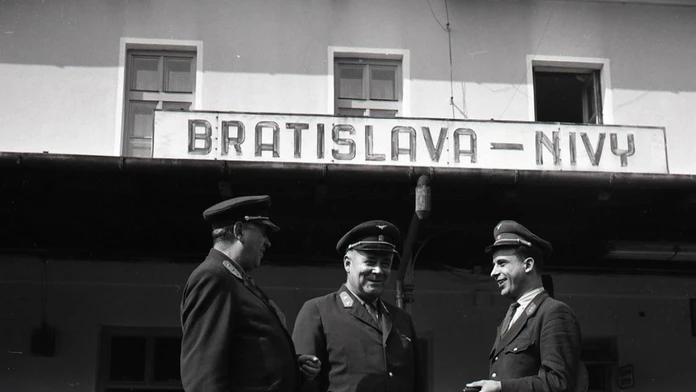 Od konskej železnice až po multifunkčnú stanicu. 