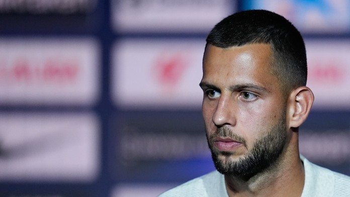 Debaklu predchádzal bizarný moment. Hancko a spol. zostali v Londýne bez teplej vody, klub podal sťažnosť