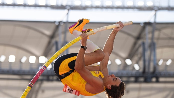 Švédsky fenomén neprestáva udivovať. Armand Duplantis opäť pokoril vlastný svetový rekord
