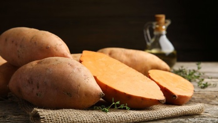 Prekvapivé účinky časti zeleniny, ktorú mnohí vyhadzujú. Skloňuje sa jej pomoc v boji proti rakovine