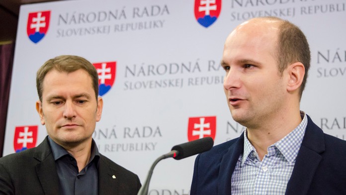 Na snímke zľava Igor Matovič a Gábor Grendel.
