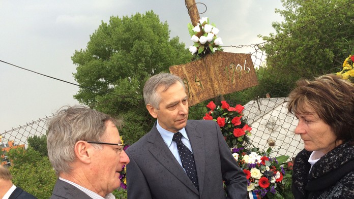 Spomienka na Roberta Remiáša (vpravo je mama Anna)