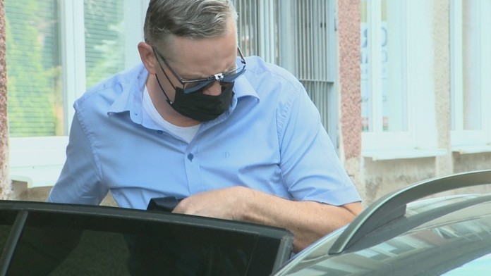 Vladimír Sklenka opäť na polícii hodiny rozprával o rozsiahlej korupcii v justícii.