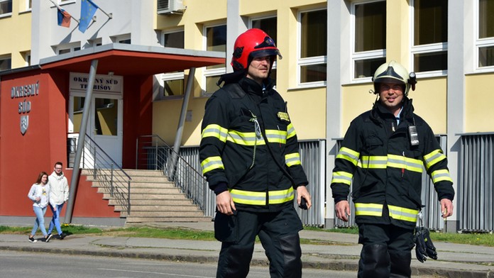 Okresný súd v Trebišove prehľadávali pre nahlásenú bombu.