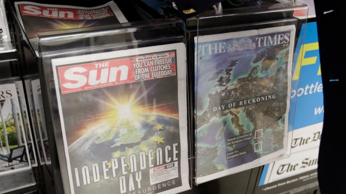 Titulky denníkov v deň referenda