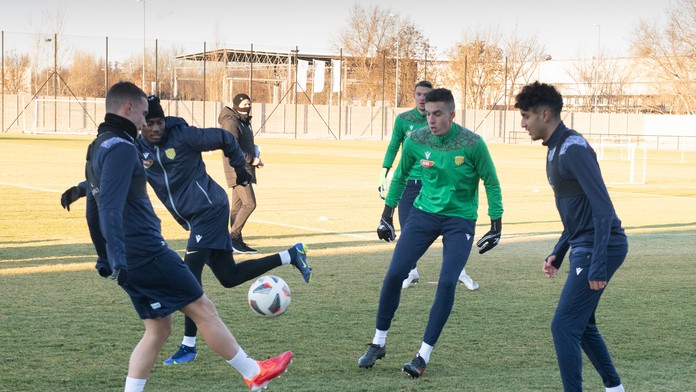 Hráči Dunajskej Stredy počas tréningu.