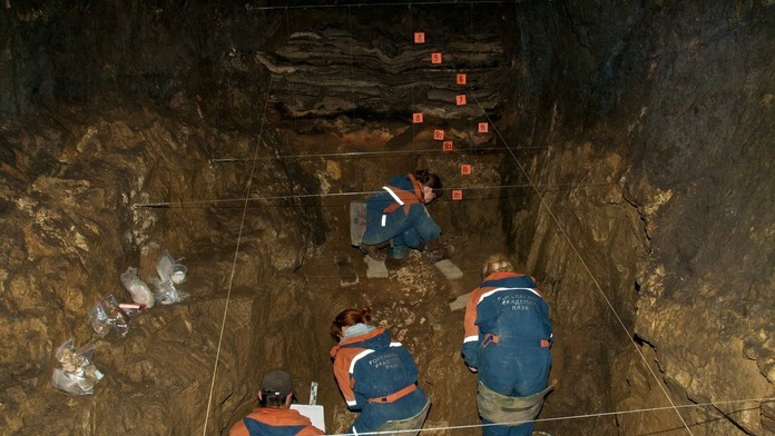 Nálezisko v jaskyni na južnej Sibíri.