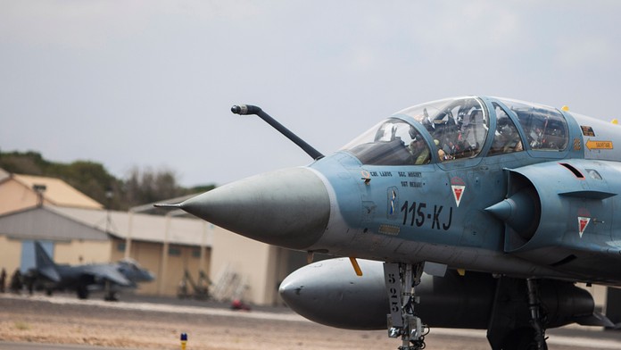 Ukrajina už vlastní francúzske esá. Ako si táto ohybná stíhačka poradí s ruskými strojmi?