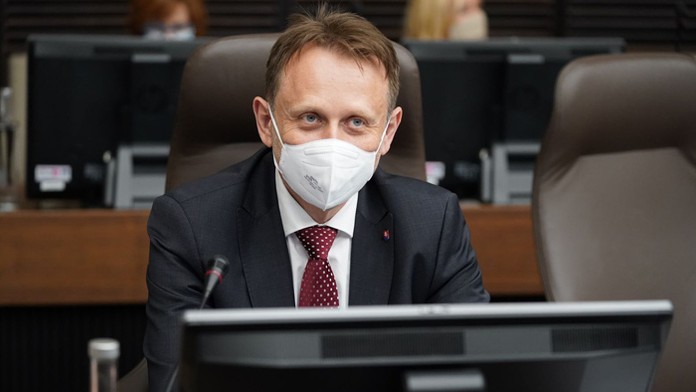 Minister pôdohospodárstva Samuel Vlčan.